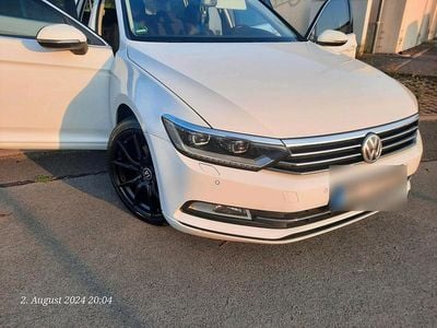Gebraucht VW Passat 150 PS (110 kW) 2015 Weiß Kombi