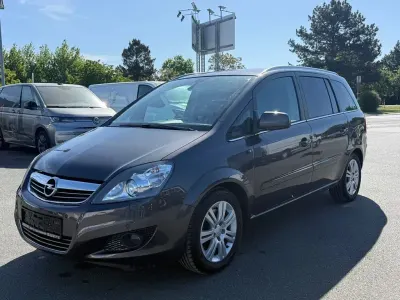 Usata Opel Zafira Family 125 CV (91 kW) 2012 Grigio Monovolume