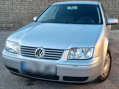 Gebraucht VW Bora 102 PS (75 kW) 2022 Silber Limousine