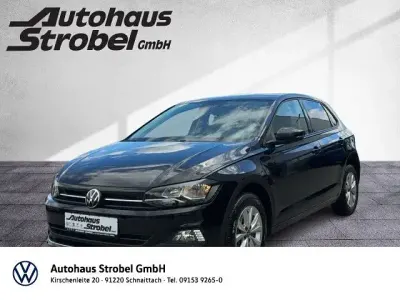 Gebraucht VW Polo Highline 95 PS (69 kW) 2021 Deep black perleffekt (metallic) Kleinwagen