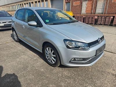 Usata VW Polo Sound 90 CV (66 kW) 2017 Argento Berlina