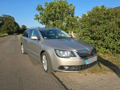 Gebraucht Skoda Superb Elegance 170 PS (125 kW) 2013 Beige Limousine