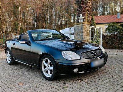 Second-hand Mercedes SLK230 AMG 197 CP (144 kW) 2002 Negru Cabrio