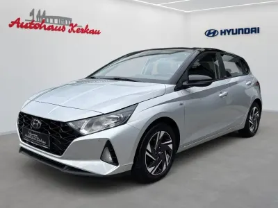 Gebraucht Hyundai i20 Trend 101 PS (74 kW) 2021 Silber Kleinwagen