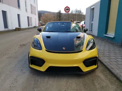 Nuova Porsche 718 Spyder 500 CV (367 kW) 2026 Giallo Cabrio