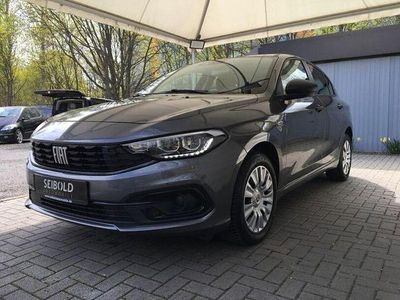 Second-hand Fiat Tipo 131 CP (96 kW) 2024 Gri Berlinǎ