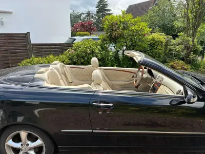 Gebraucht Mercedes CLK500 Elegance 306 PS (225 kW) 2004 Schwarz Cabrio