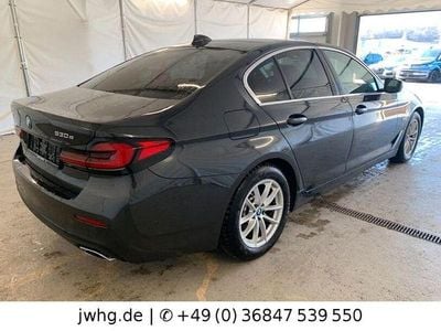 Gebraucht BMW 530e 292 PS (214 kW) 2022 Grau Limousine