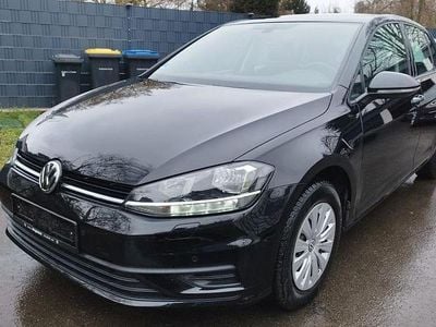 Gebraucht VW Golf VII 110 PS (80 kW) 2018 Schwarz Limousine