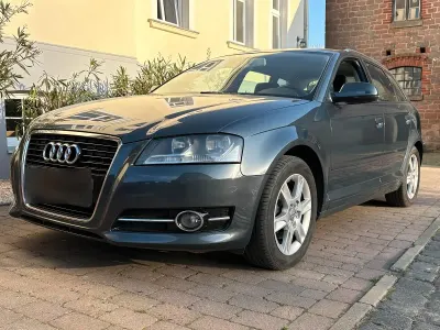 Gebraucht Audi A3 125 PS (91 kW) 2013 Grau Limousine