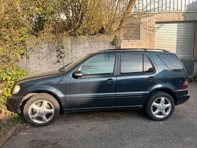 Mercedes ML270