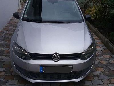 Silber Gebraucht 2009 VW Polo Trendline Limousine | 2.590 € (Etwas zu teuer)