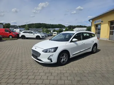 Gebraucht Ford Focus 120 PS (88 kW) 2020 Weiß Limousine