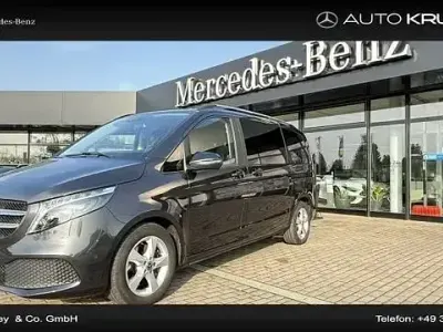 Używany Mercedes V220 Edition 163 KM (119 kW) 2024 Szary Minivan