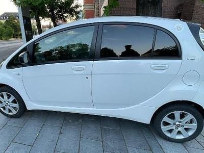 Weiß Gebraucht 2010 Citroën C-zero Kleinwagen | 3.890 €