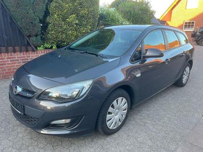 Usata Opel Astra Edition 101 CV (74 kW) 2012 Grigio Station wagon