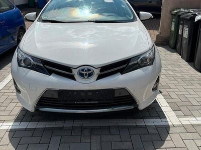 Toyota Auris Hybrid