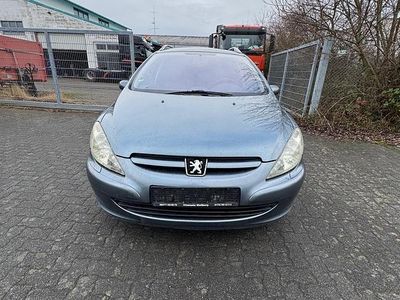Silber Gebraucht 2004 Peugeot 307 Kombi | 1.600 €