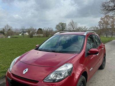 Gebraucht Renault Clio GrandTour 101 PS (74 kW) 2010 Rot Kombi