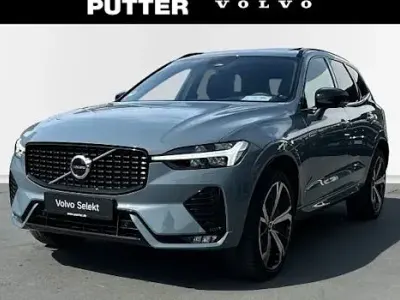 Używany Volvo XC60 Ultimate 235 KM (172 kW) 2023 Szary SUV