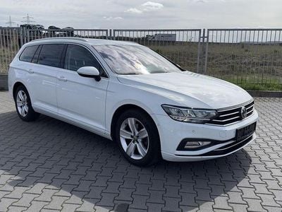 Gebraucht VW Passat 190 PS (139 kW) 2020 Pure white Kombi