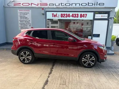 Gebraucht Nissan Qashqai N-Connecta 140 PS (102 kW) 2019 Rot SUV