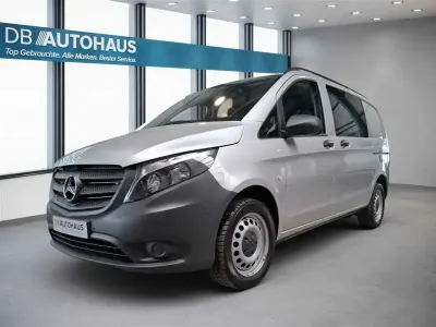 Second-hand Mercedes Vito 136 CP (100 kW) 2022 Argintiu Van