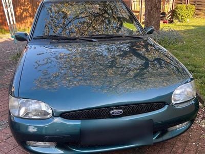 Gebraucht Ford Escort 75 PS (55 kW) 1998 Grün Coupé