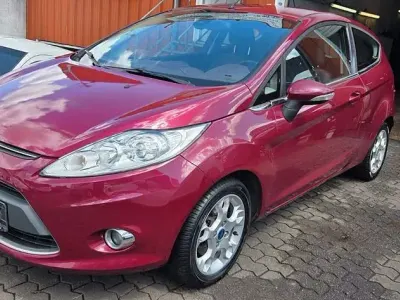 Gebraucht Ford Fiesta Titanium 82 PS (60 kW) 2012 Kleinwagen