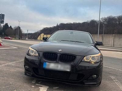 Gebraucht BMW 525 197 PS (144 kW) 2008 Schwarz Limousine