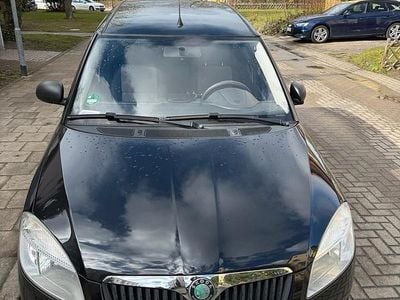 Second-hand Skoda Roomster 86 CP (63 kW) 2009 Negru Monovolum