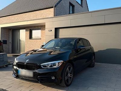 Gebraucht BMW 125 Sport Line 224 PS (164 kW) 2018 Schwarz Kleinwagen