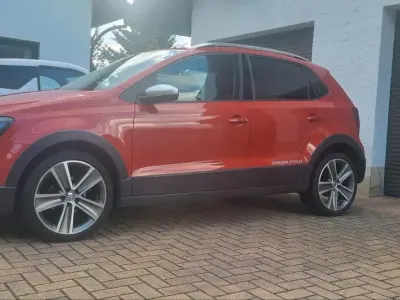 Gebraucht VW Polo Cross 90 PS (66 kW) 2012 Orange Kleinwagen
