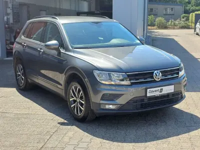 Gebraucht VW Tiguan Trendline 125 PS (91 kW) 2018 Grau SUV