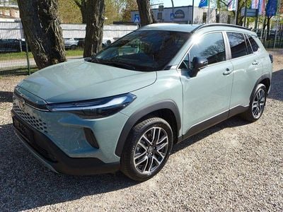 Nuova Toyota Corolla Cross 178 CV (130 kW) 2026 Verde SUV