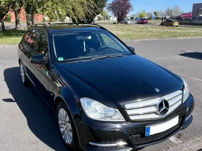 Gebraucht Mercedes C180 120 PS (88 kW) 2012 Schwarz Kombi