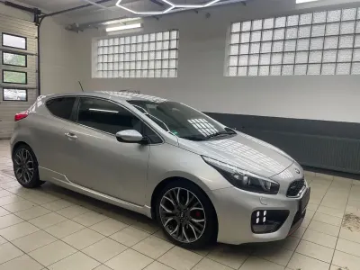 Używany Kia Ceed 204 KM (150 kW) 2014 Srebrny Hatchback