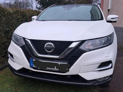 Weiß Gebraucht 2018 Nissan Qashqai N-Connecta SUV | 14.500 € (Fairer Preis)