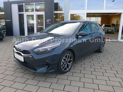 Neu Kia Ceed Spirit 140 PS (102 kW) 2025 Grau Kleinwagen
