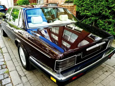 Käytetty Jaguar XJ40 222 HP (163 kW) 1993 Musta Sedan