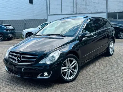 Käytetty Mercedes R320 224 HP (164 kW) 2006 Musta Tila-auto