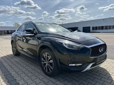 Gebraucht Infiniti Q30 Premium 170 PS (125 kW) 2016 Schwarz SUV