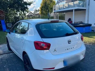 Gebraucht Seat Ibiza Style 70 PS (51 kW) 2011 Weiß Kleinwagen