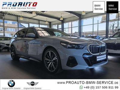 Gebraucht BMW 520 M Sport 190 PS (139 kW) 2025 Brooklyn grau Kombi