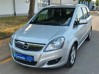 Gebraucht Opel Zafira Family 140 PS (102 kW) 2013 Silber Van / Kleinbus