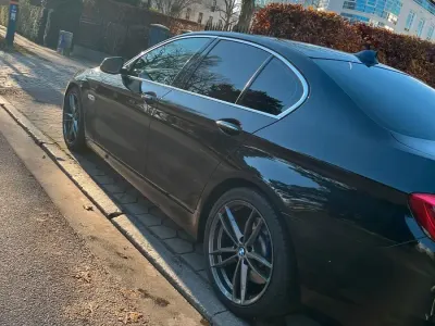 Gebraucht BMW 530 Luxury Line 258 PS (189 kW) 2014 Schwarz Limousine