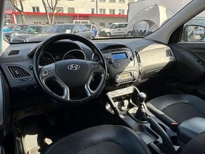 Usado Hyundai ix35 116 HP (85 kW) 2014 Preto SUV