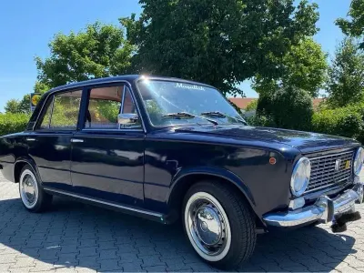 Gebraucht Fiat 124 65 PS (47 kW) 1971 Blau Limousine