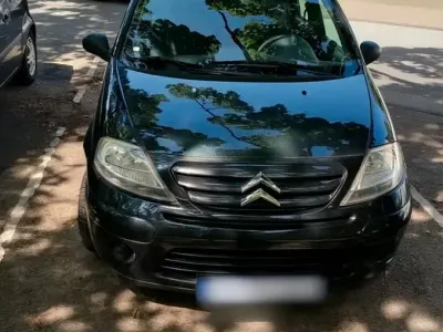 Gebraucht Citroën C3 73 PS (53 kW) 2009 Schwarz Kleinwagen