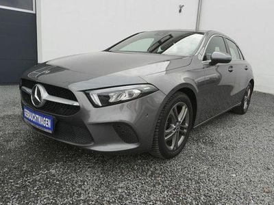 Gebraucht Mercedes A200 Progressive 163 PS (119 kW) 2019 Grau Limousine
